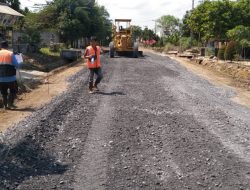 Rekontruksi Jalan Ronggolawe Kecamatan Banjar Agung Kabupaten Tulang Bawang Sedang Dalam Proses