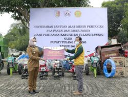 Sebanyak 20 Orang Perwakilan Ketua Tani Terima Bantuan Alat Mesin Pertanian