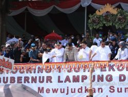 Gubernur Arinal Junaidi Bersama Bupati Winarti Tingkatkan Kualitas dan Kuantitas Ikan di Sungai Tulang Bawang